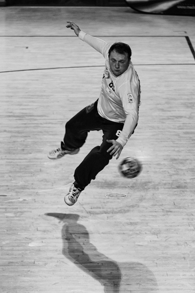 F2.8-800iso--handball.jpg