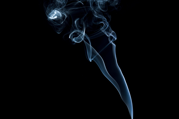 Fumee-3.thumb.jpg.f70b27fcf3fc5ebd9c843837e530cc59.jpg