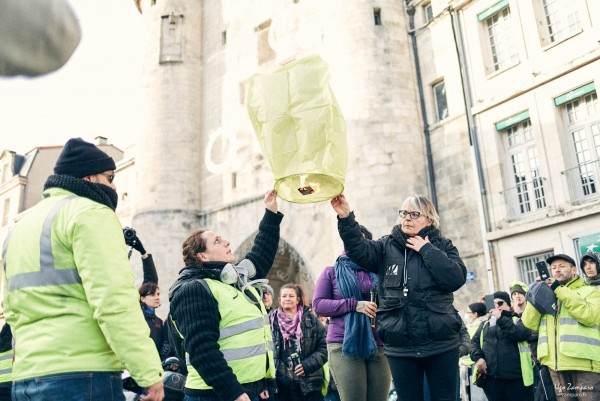 Gilets-jaunes-acte-9-la-rochelle_034.thumb.jpg.e21bda8fc9068ae25b7e90812480a429.jpg