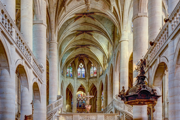 St-tienne-du-Mont..thumb.jpg.7c637c8fbfcda36a2606068dc4798574.jpg
