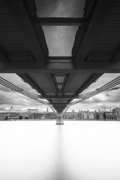 Millenium_bridge.jpg