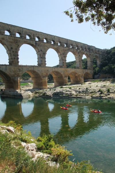 56d5fba85c661_pontduGard.thumb.JPG.6fe1b