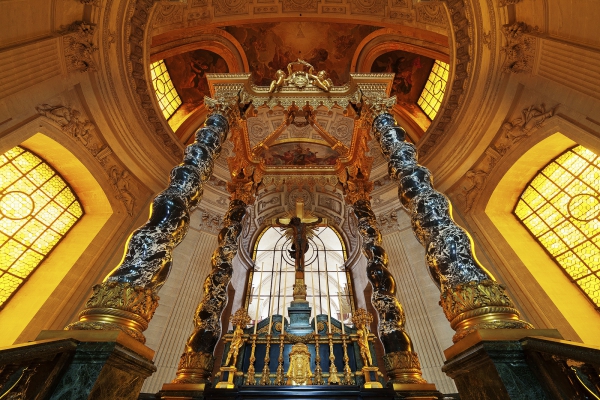 Autel des Invalides.jpg