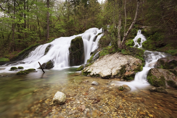 Cascade_Pissieu.jpg