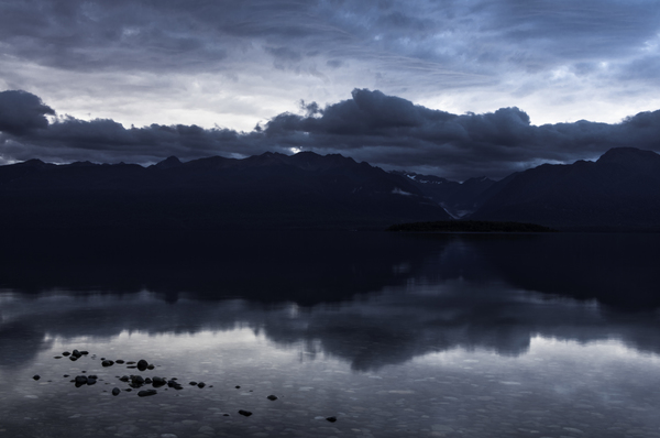 Te_AnauLake.jpg