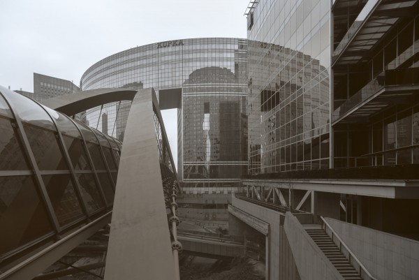 Défense_ultraviolet_architecture_Pierre-Louis_Ferrer_12_17_4.jpg