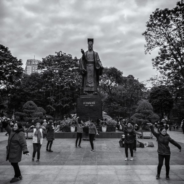 5a96c2783a44e_Danse_de_rue_NB.thumb.jpg.4a26f4aa58ab549e0aa207aa17605418.jpg