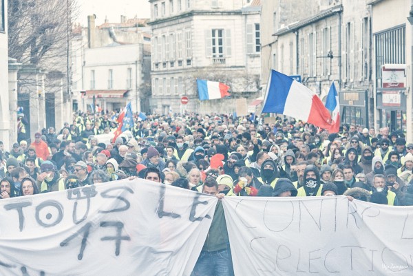 Gilets-jaunes-acte-9-la-rochelle_043.thumb.jpg.38259a8e537c8a719eae1acceb1d22a3.jpg