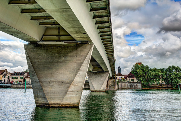 pont.thumb.jpg.bef21882ef02ea9c76c772cd26f36cab.jpg