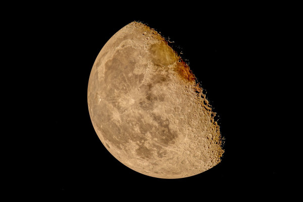 lune.thumb.jpg.c2a9fb627600bd13f4b5dbe03a5e0f18.jpg