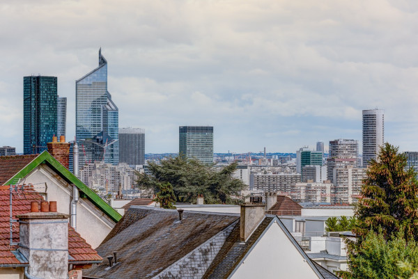 la_defense-2.thumb.jpg.3b9a8d2859a9ae34362fbd60d105bd25.jpg